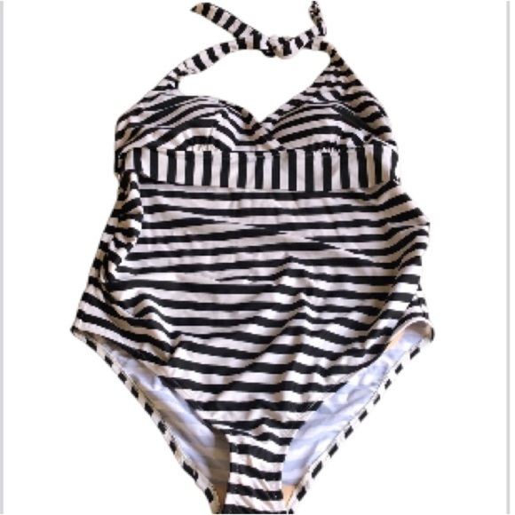 Motherhood Maternity Beach Bump black white stripe one piece swimsuit Large New - Picture 5 of 13